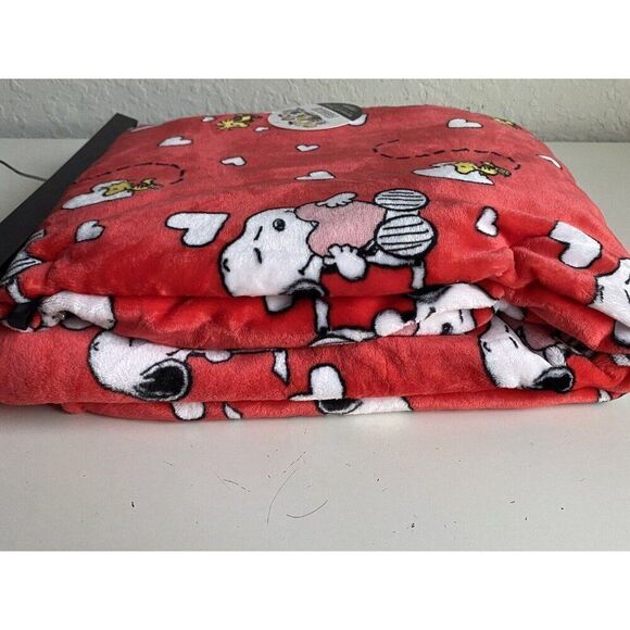 Peanuts Snoopy Heart Valentine's Day Throw Red Super Soft 60 X 70” Woodstock NEW - Picture 7 of 13